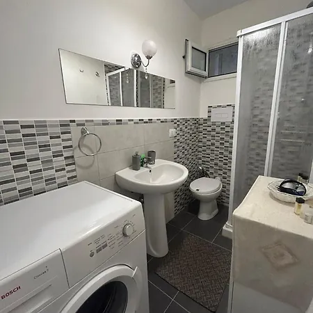 Laloggia House Apartment